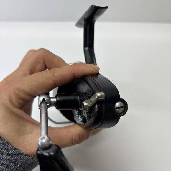 Garcia Mitchell 300A Spinning Fishing Reel Vintage Black - France - Picture 10 of 13